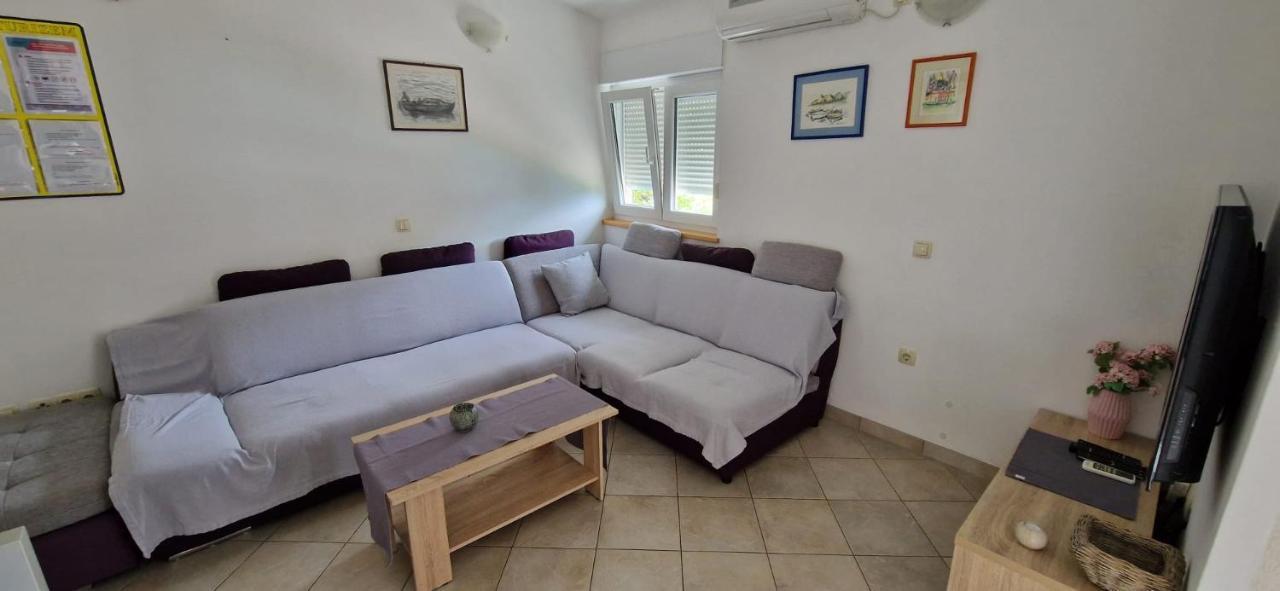 Oasis Of Peace Apartment Omis Exterior photo